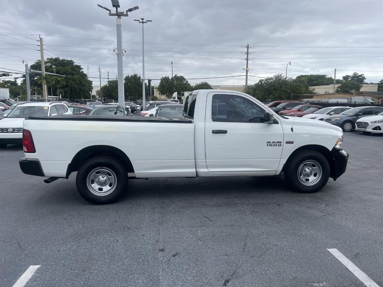 RAM 1500 Tradesman Regular Cab LWB 2WD 2014