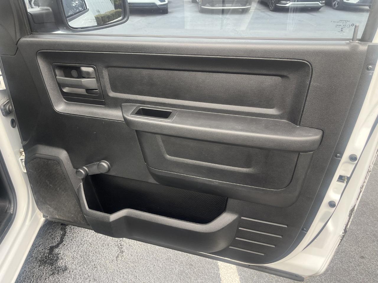 RAM 1500 Tradesman Regular Cab LWB 2WD 2014