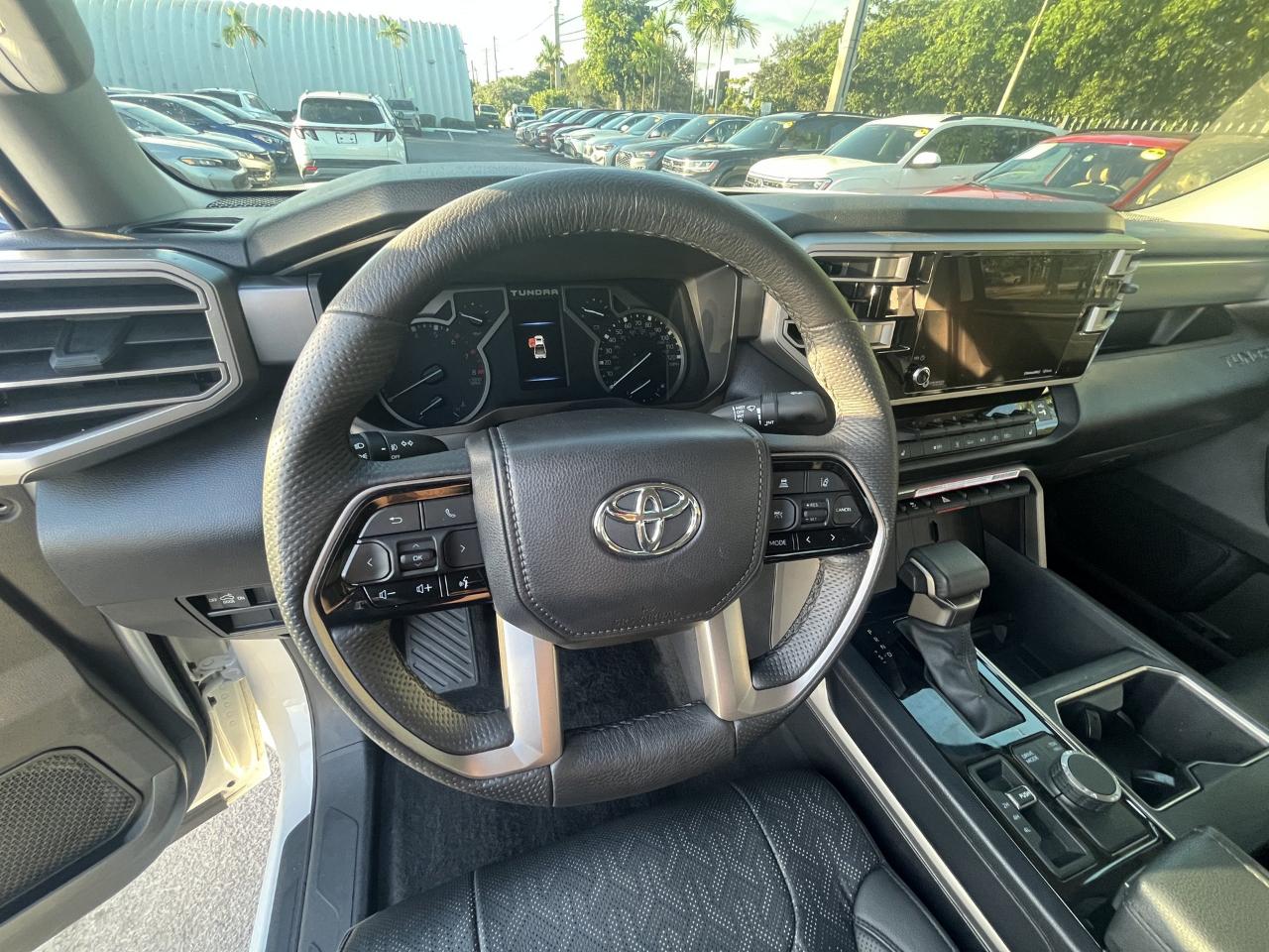 Toyota Tundra SR5 CrewMax 4WD 2024