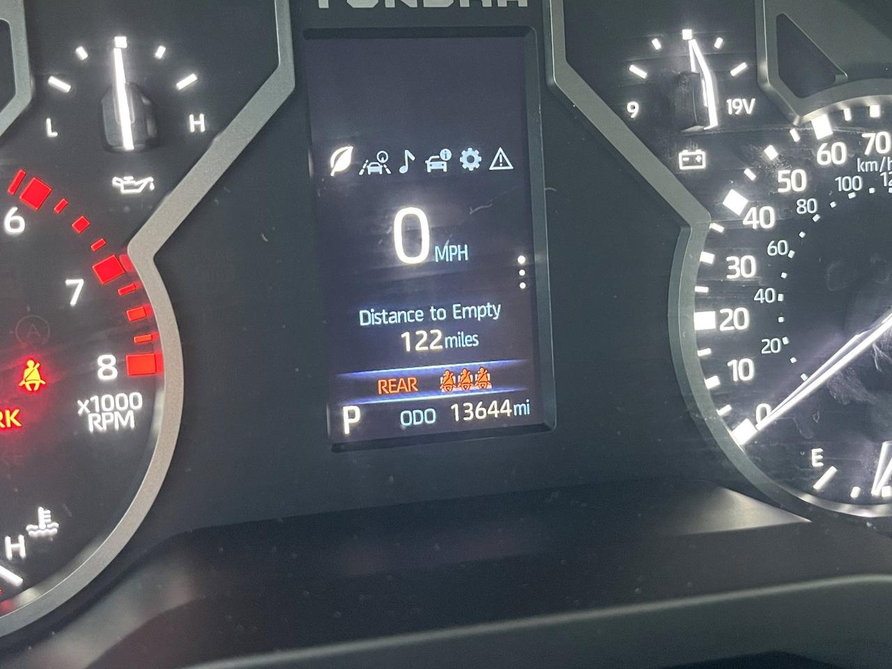 Toyota Tundra SR5 CrewMax 4WD 2024
