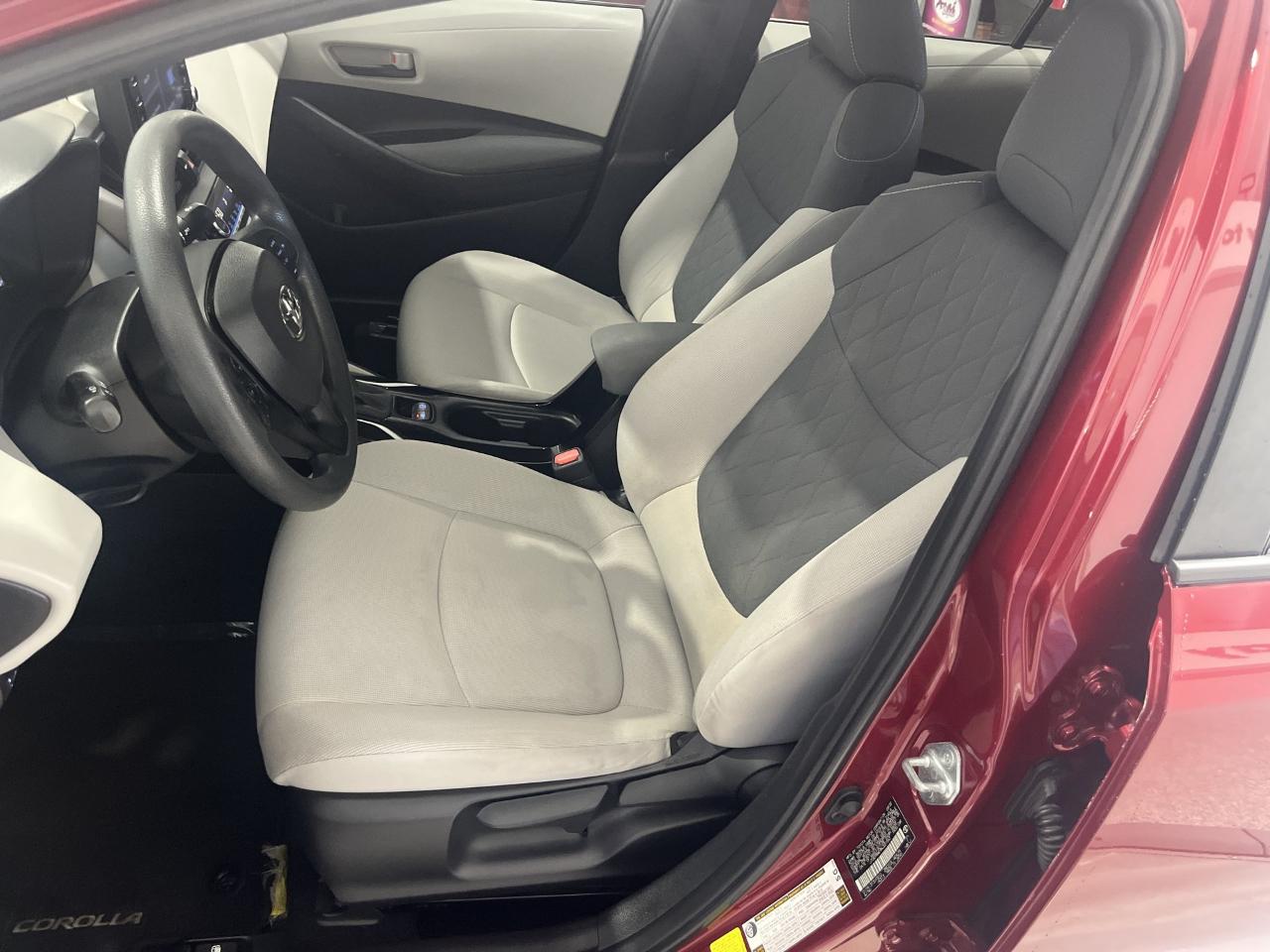 Toyota Corolla LE 2022