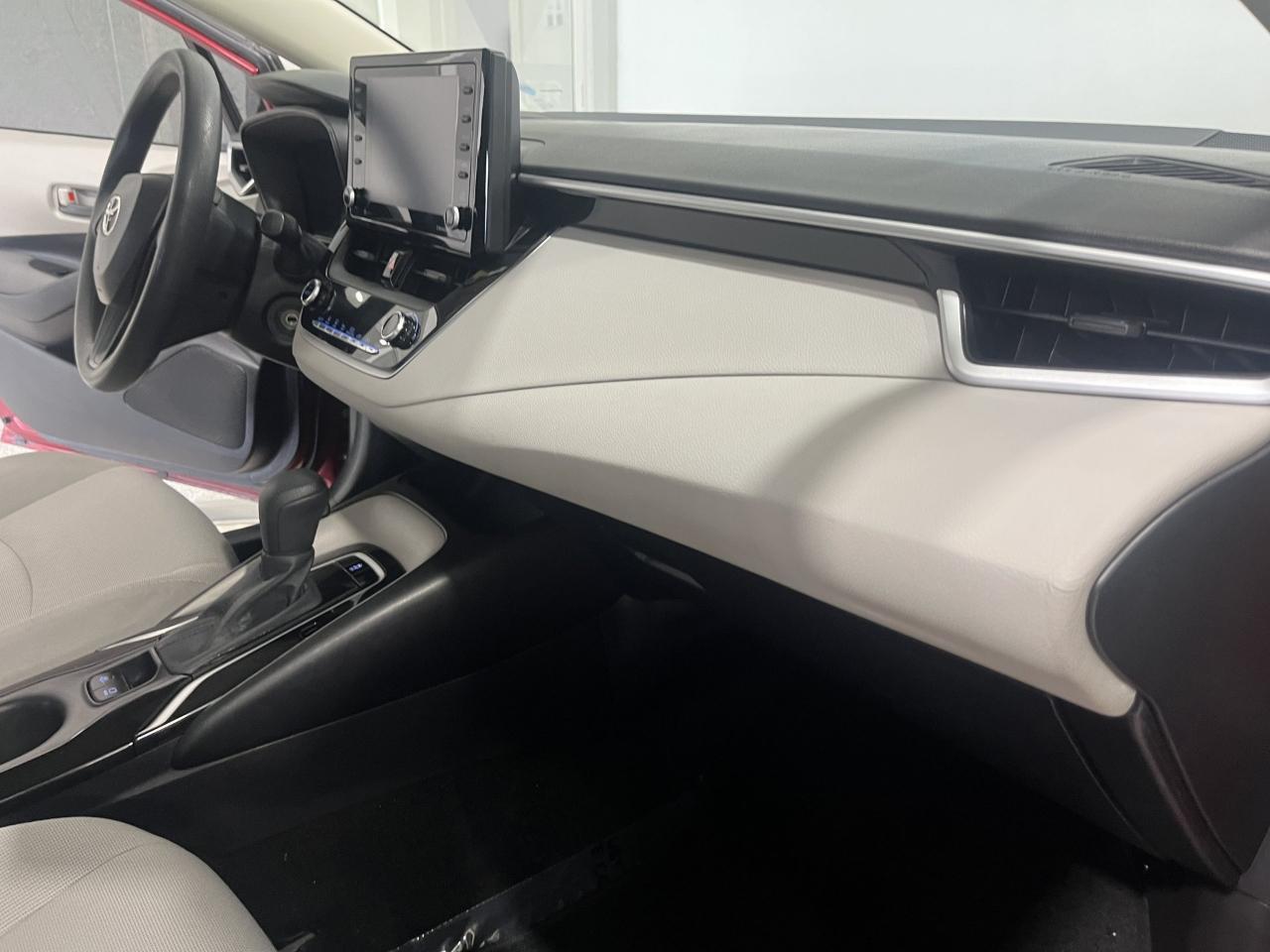 Toyota Corolla LE 2022