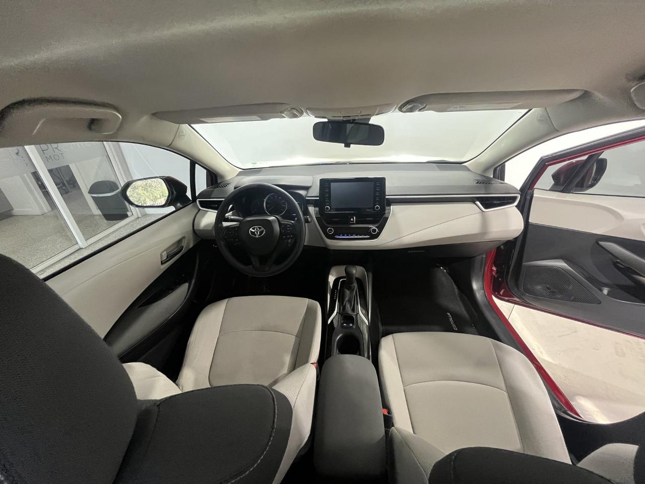 Toyota Corolla LE 2022