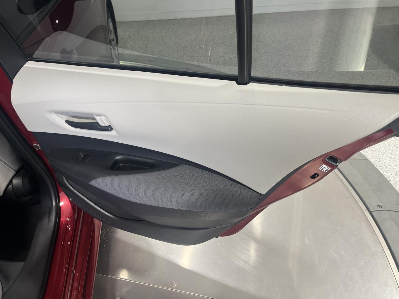 Toyota Corolla LE 2022