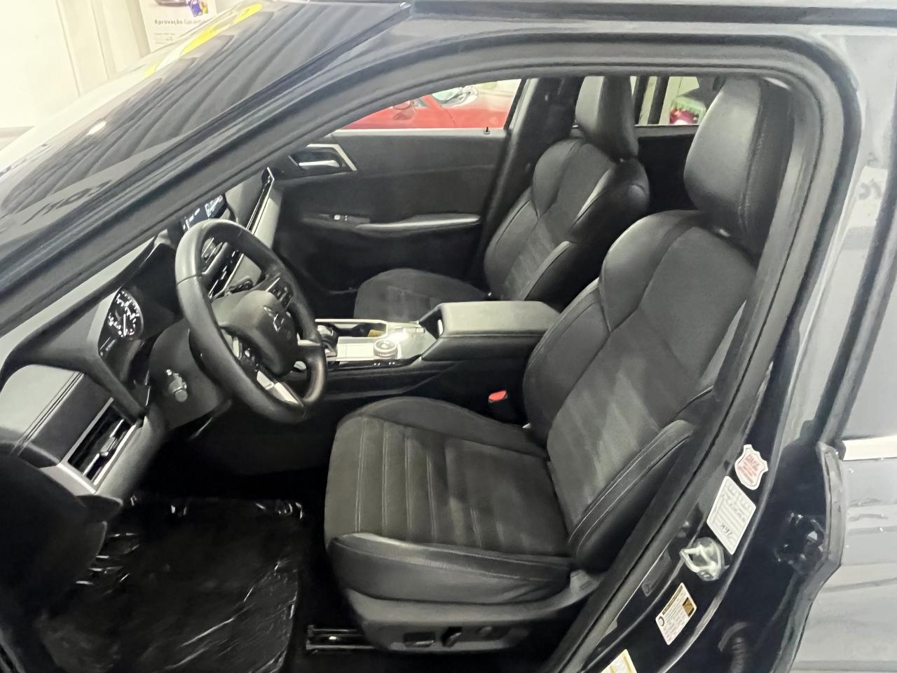 Mitsubishi Outlander SE 4WD 2025