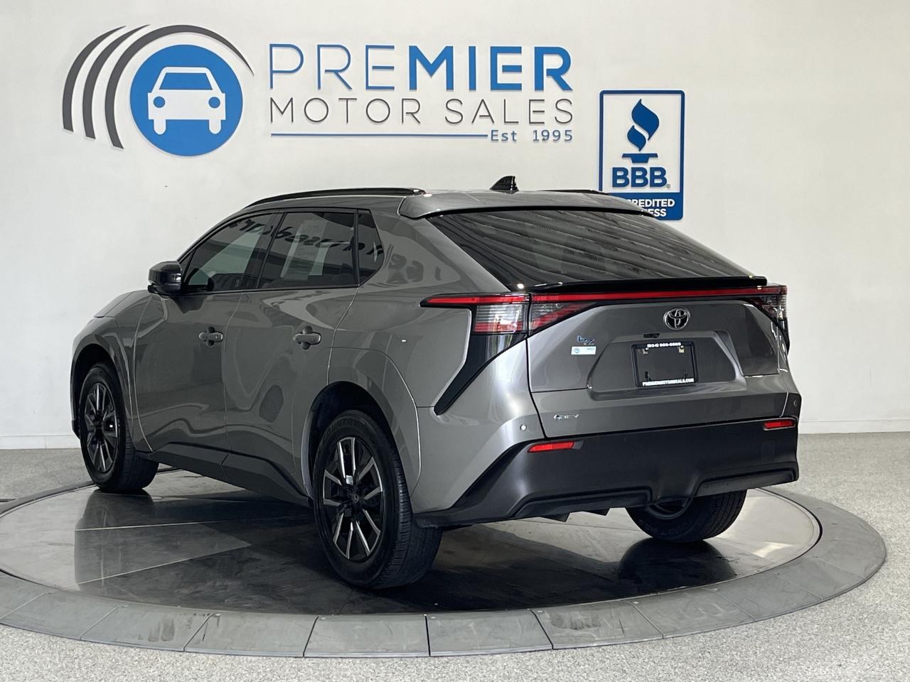 Toyota bZ XLE Plus 2026