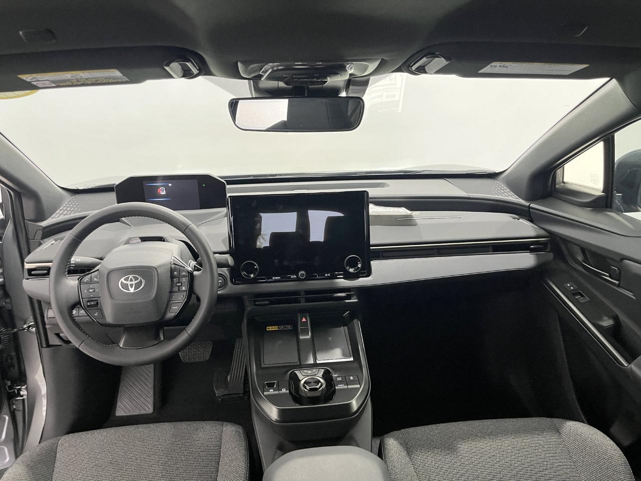 Toyota bZ XLE Plus 2026