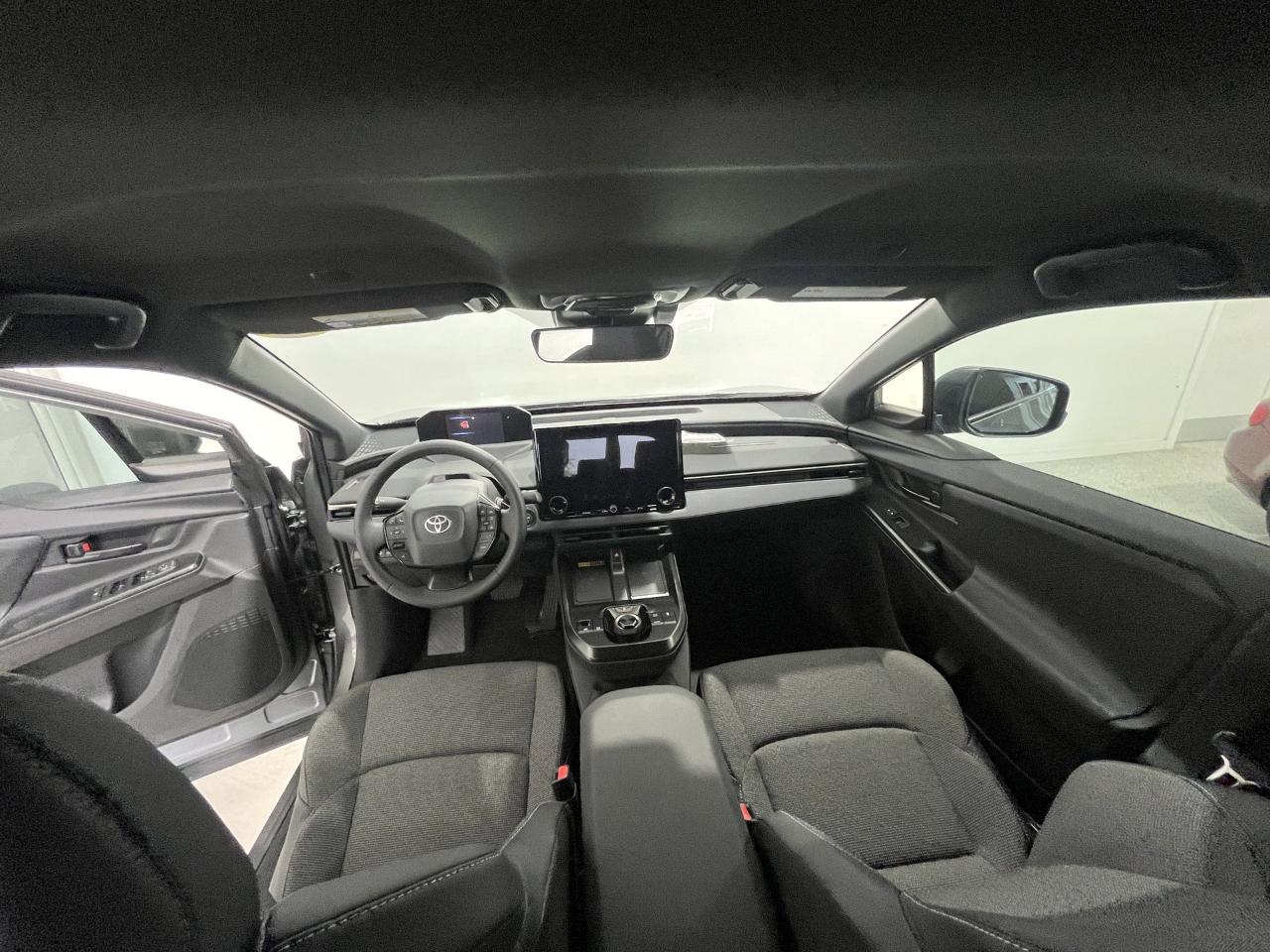 Toyota bZ XLE Plus 2026