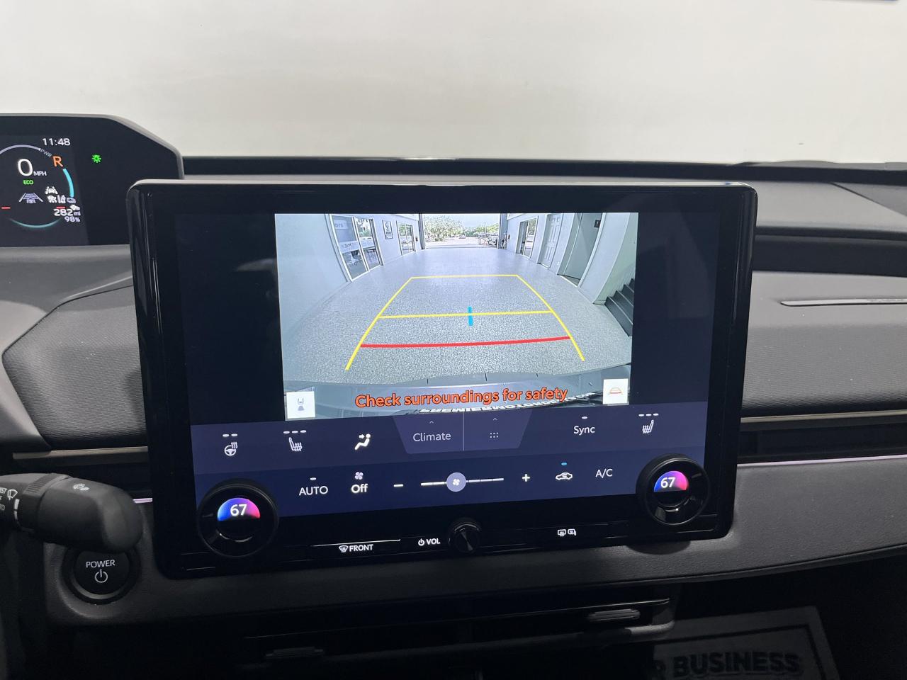 Toyota bZ XLE Plus 2026