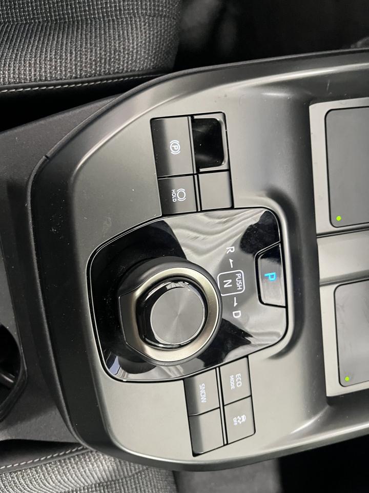 Toyota bZ XLE Plus 2026