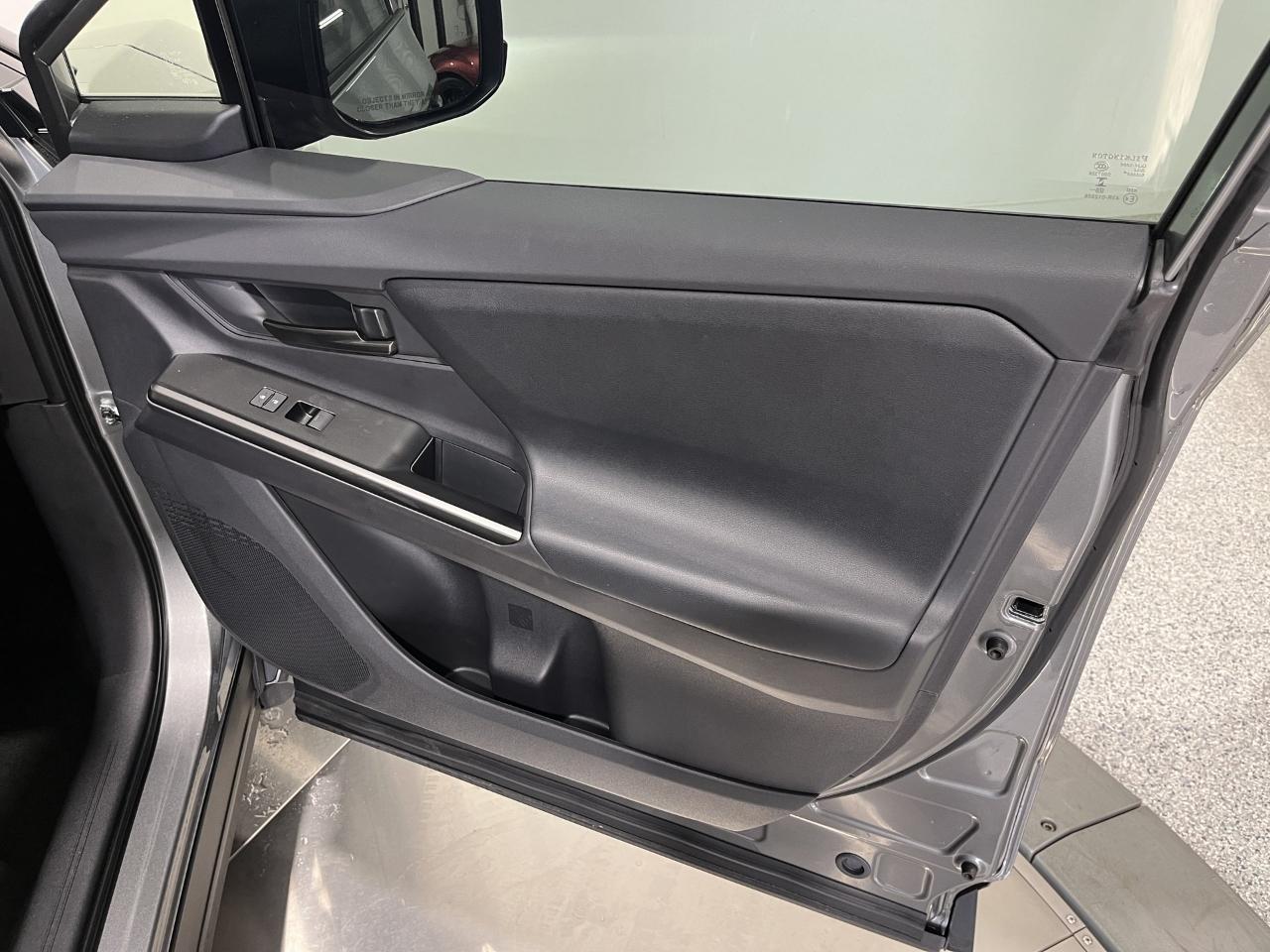 Toyota bZ XLE Plus 2026