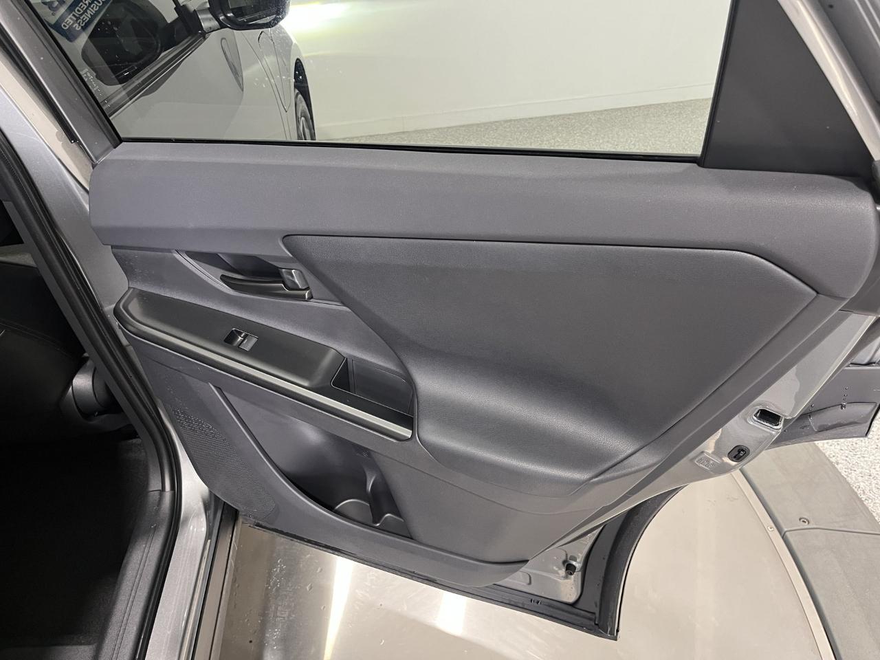 Toyota bZ XLE Plus 2026