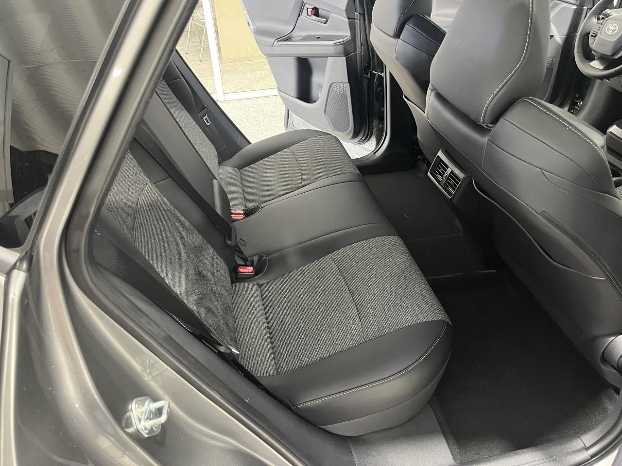 Toyota bZ XLE Plus 2026