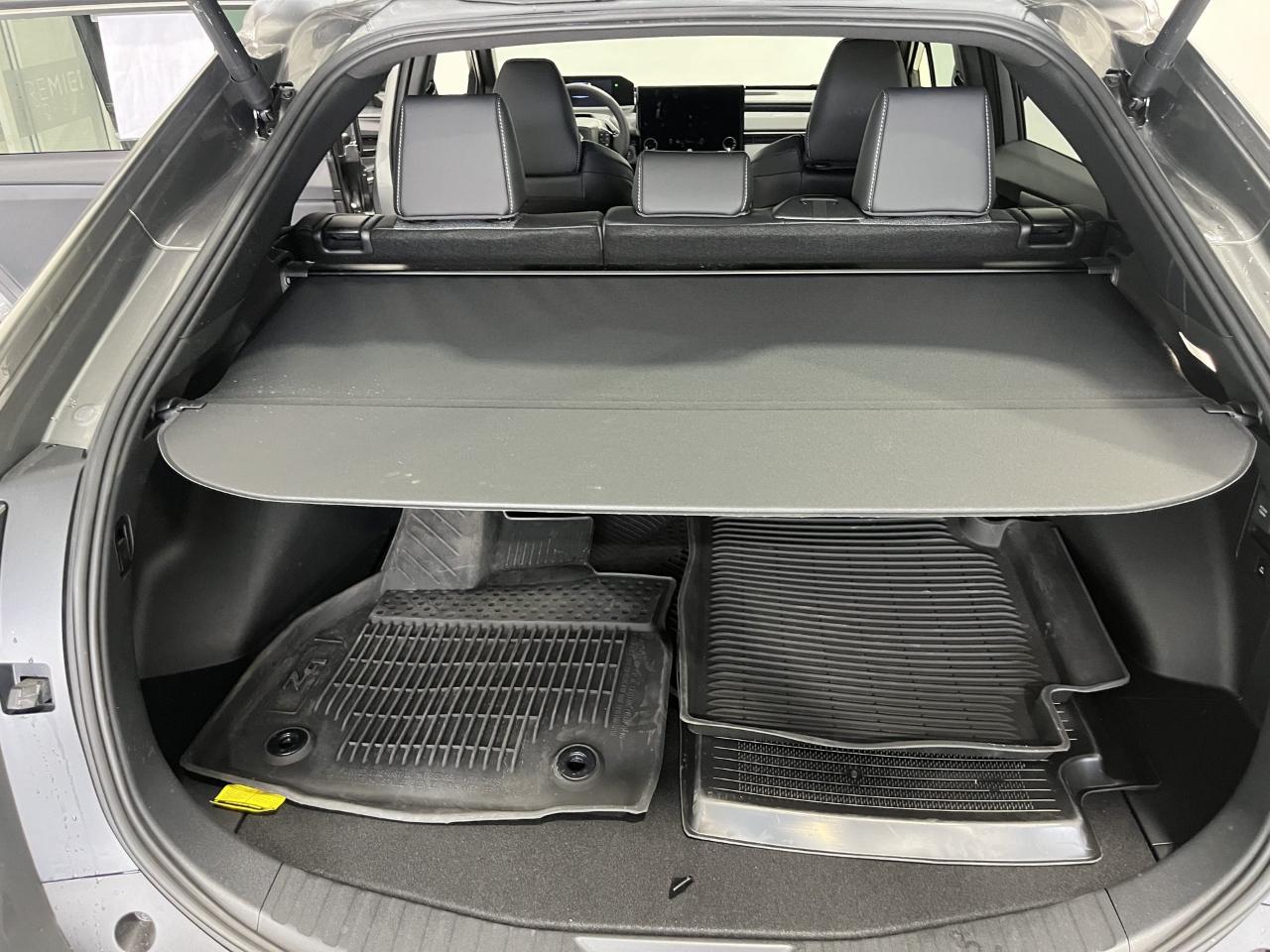 Toyota bZ XLE Plus 2026