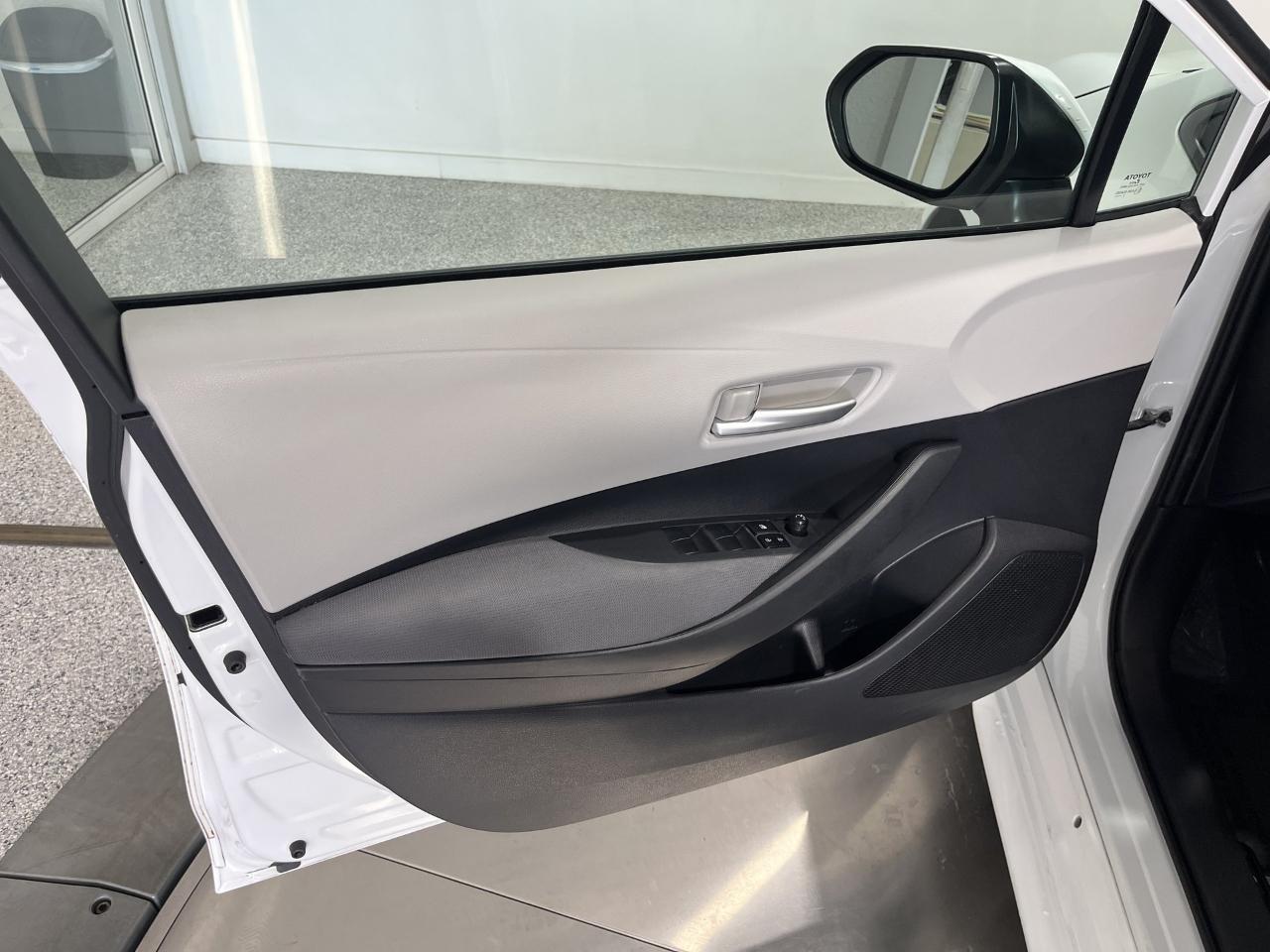 Toyota Corolla LE 2021