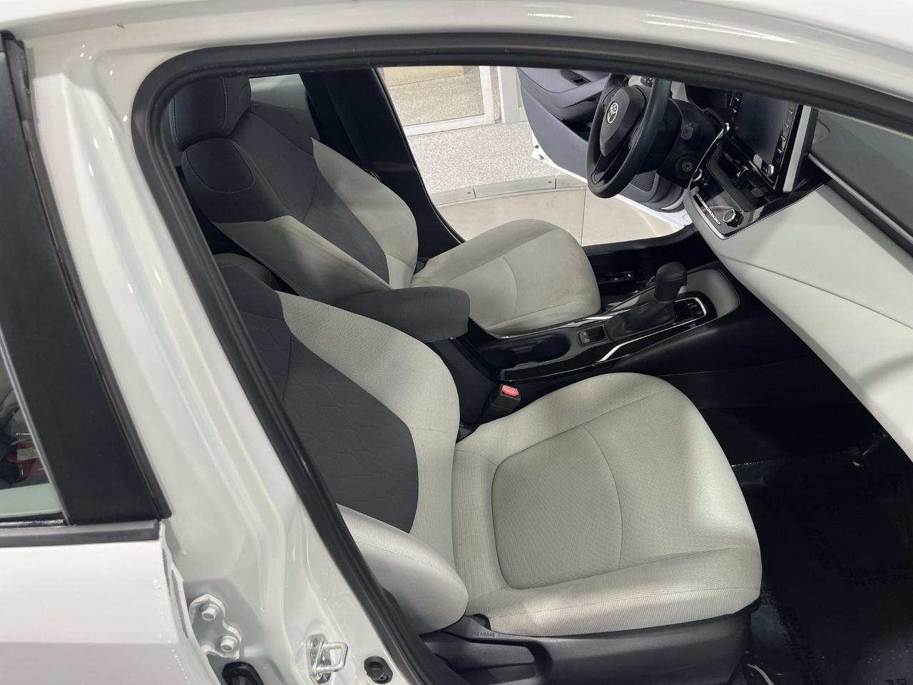 Toyota Corolla LE 2021