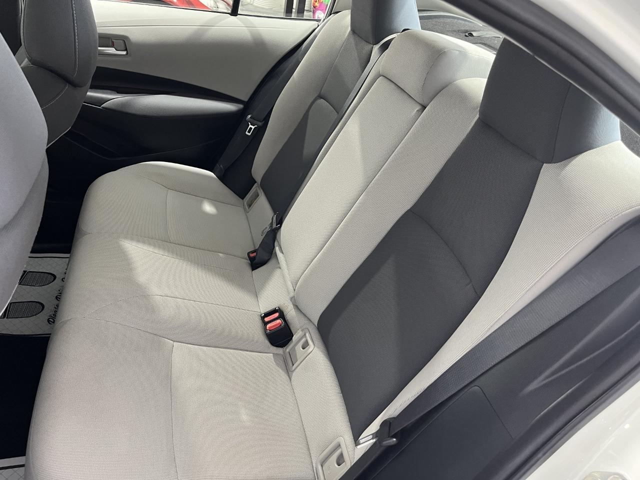 Toyota Corolla LE 2021