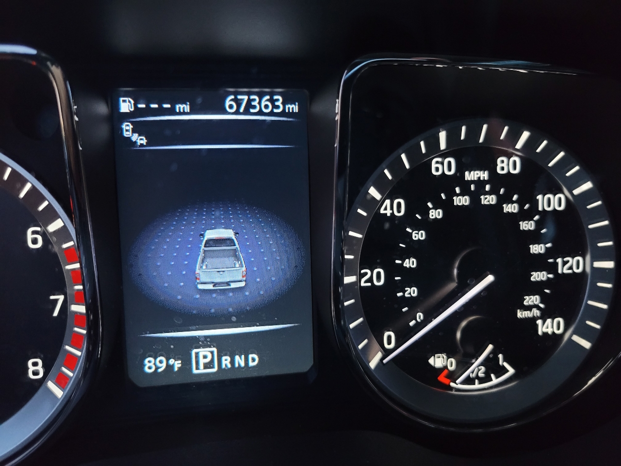 Nissan Titan Platinum Reserve Crew Cab 2WD 2017 Nissan Titan Platinum Reserve Crew Cab 2WD 2017