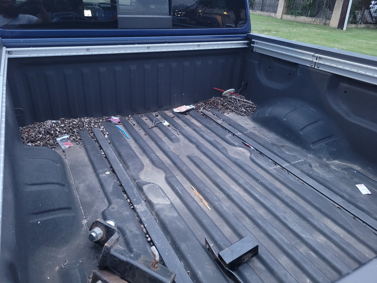 Nissan Titan Platinum Reserve Crew Cab 2WD 2017 Nissan Titan Platinum Reserve Crew Cab 2WD 2017