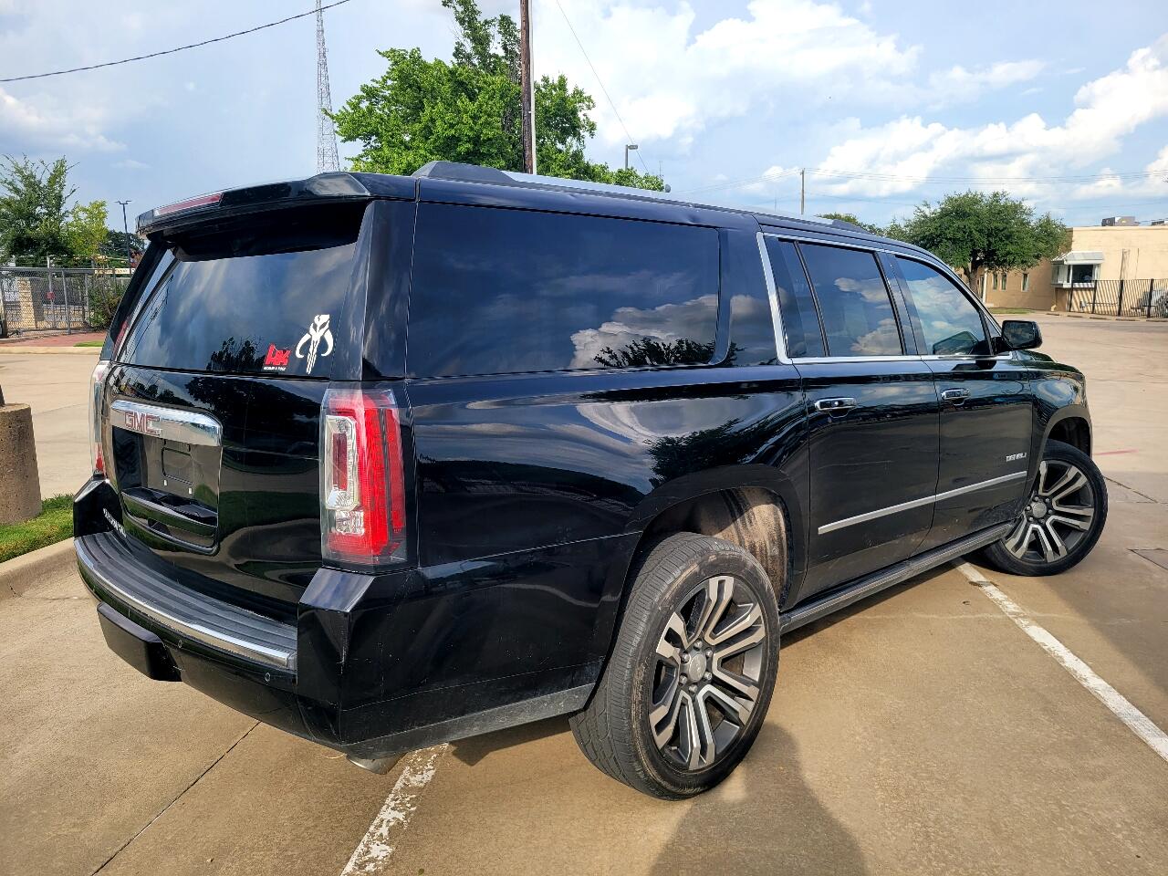 GMC Yukon XL Denali 2WD 2019 GMC Yukon XL Denali 2WD 2019