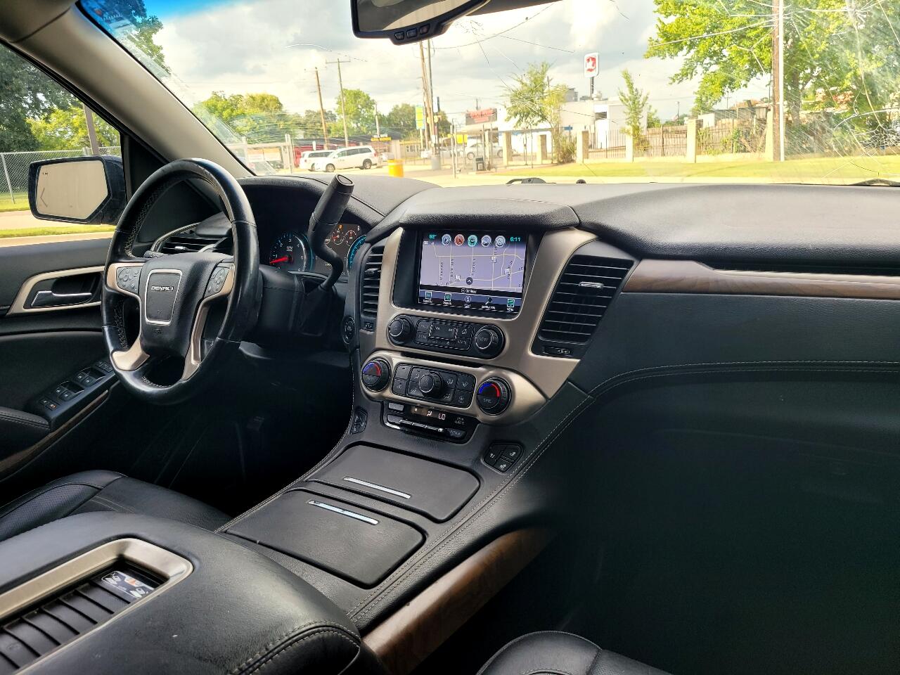 GMC Yukon XL Denali 2WD 2019 GMC Yukon XL Denali 2WD 2019