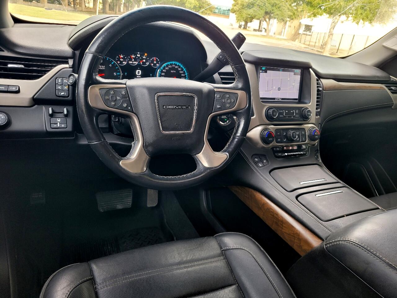 GMC Yukon XL Denali 2WD 2019 GMC Yukon XL Denali 2WD 2019