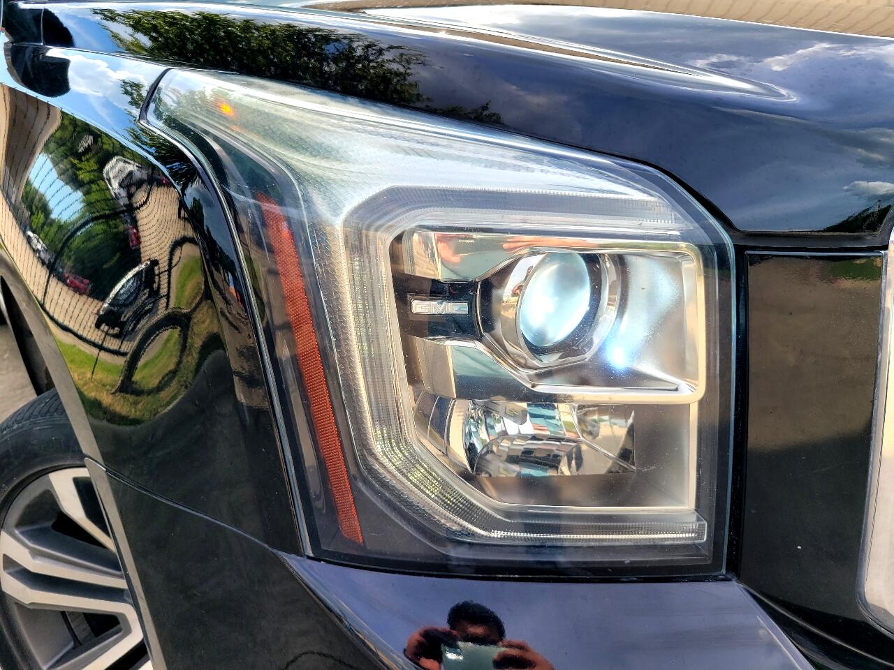 GMC Yukon XL Denali 2WD 2019 GMC Yukon XL Denali 2WD 2019