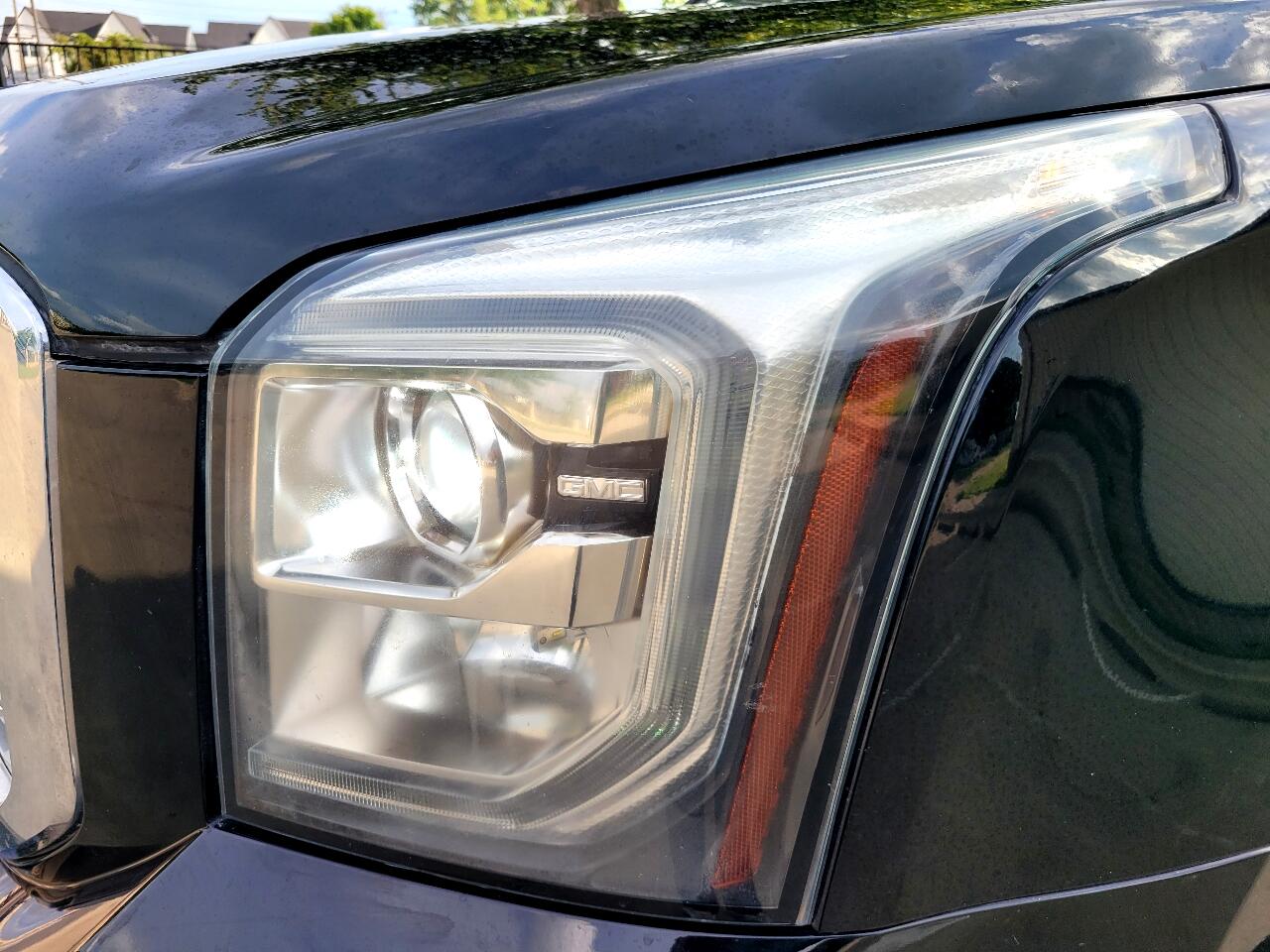 GMC Yukon XL Denali 2WD 2019 GMC Yukon XL Denali 2WD 2019