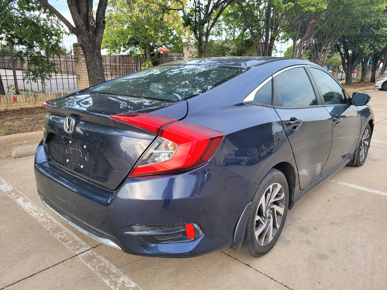 2019 Honda Civic LX photo 4