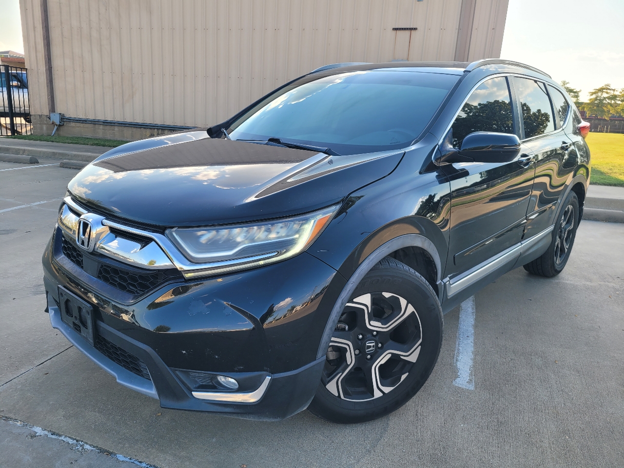 Honda CR-V Touring 2WD 2017 Honda CR-V Touring 2WD 2017