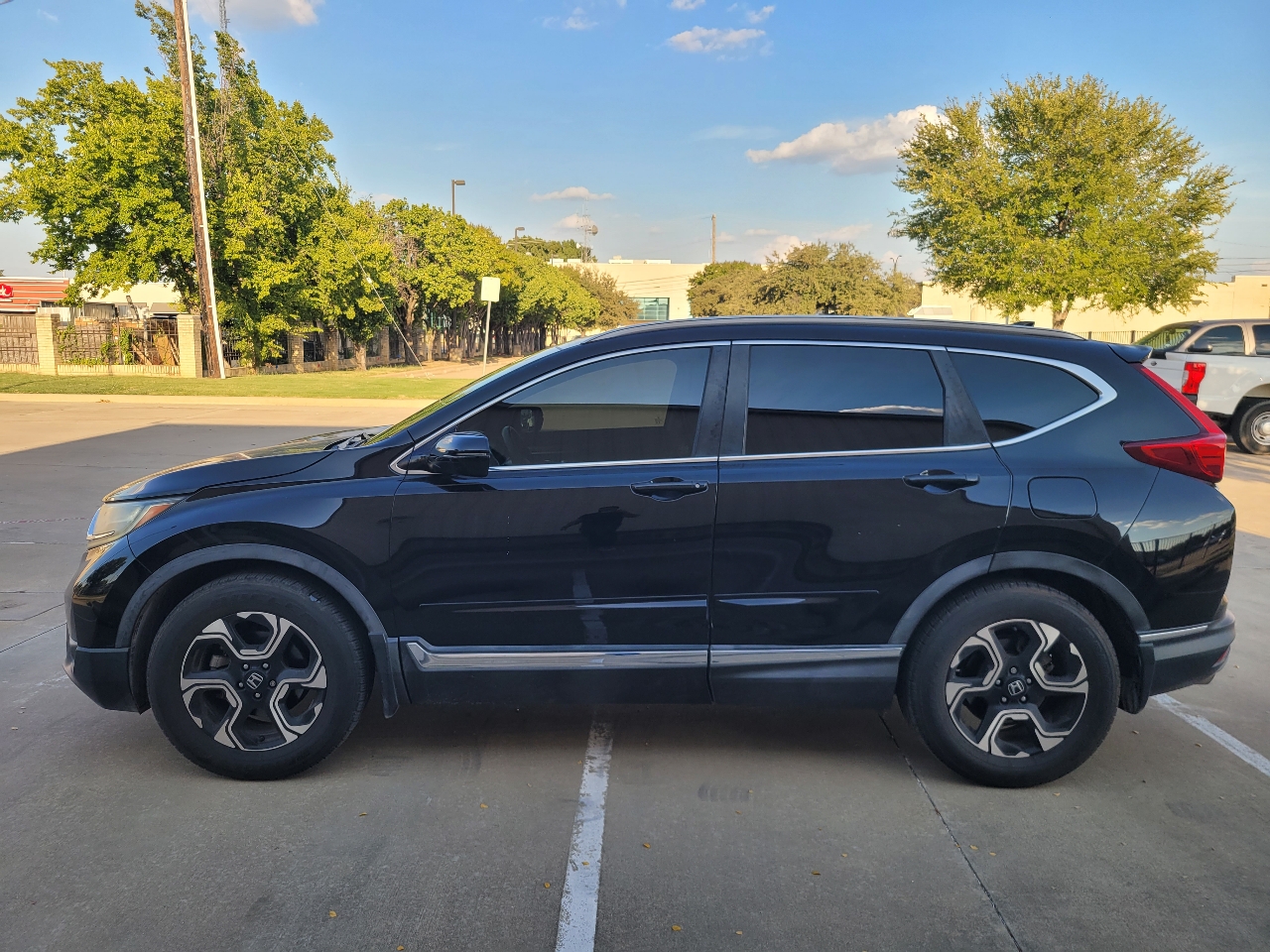 Honda CR-V Touring 2WD 2017 Honda CR-V Touring 2WD 2017