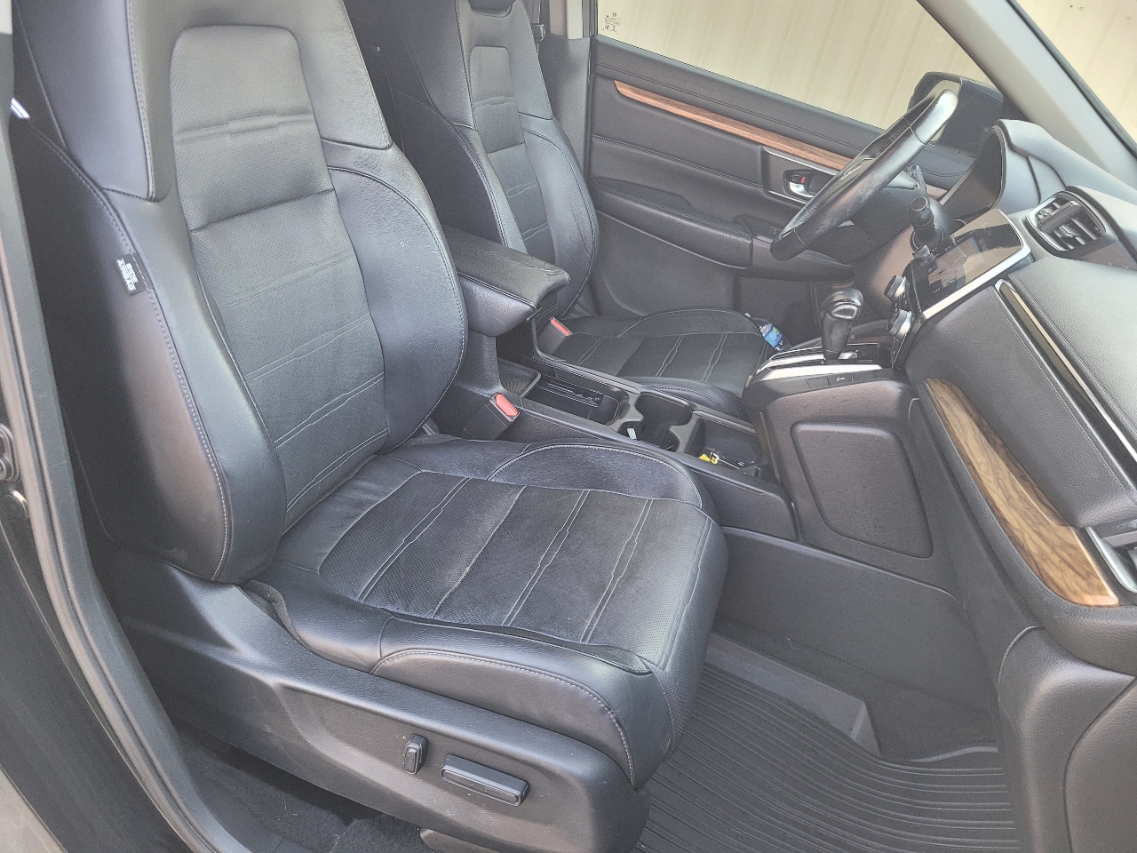 Honda CR-V Touring 2WD 2017 Honda CR-V Touring 2WD 2017