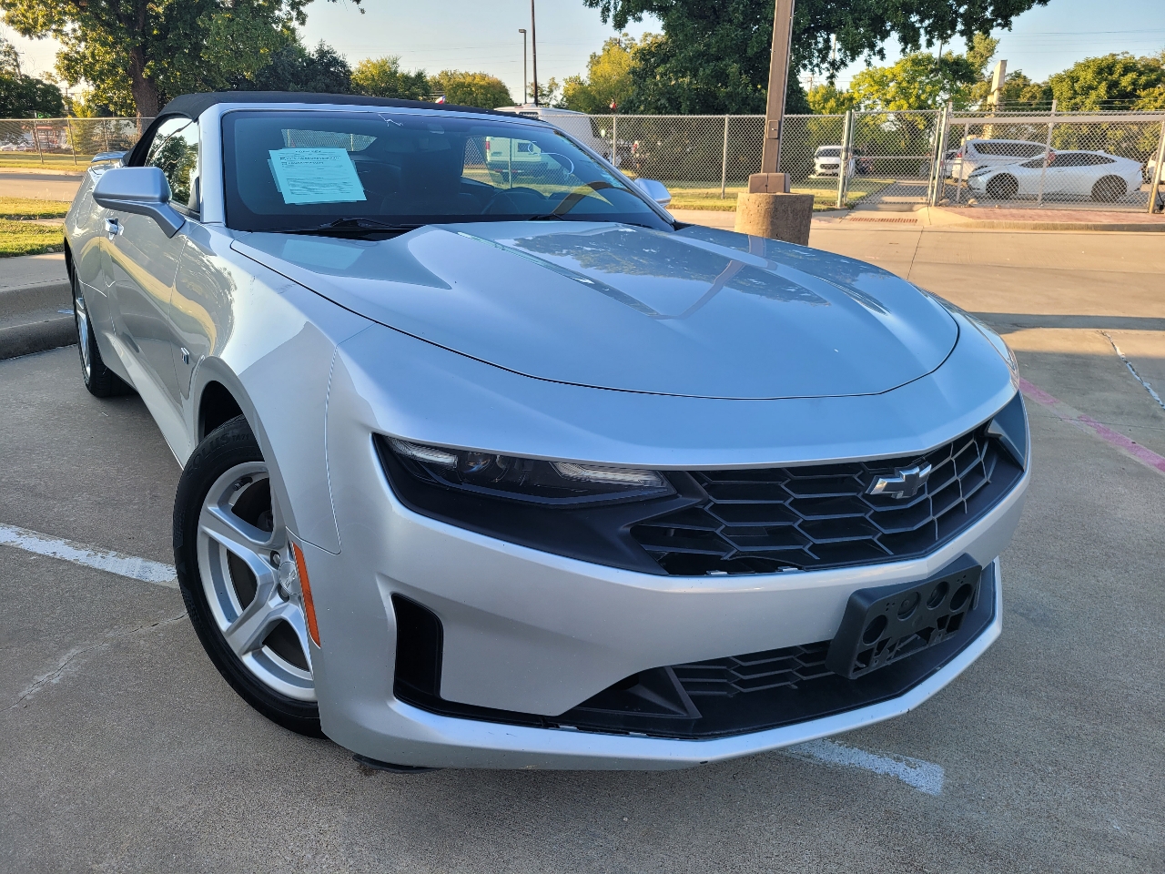 2019 Chevrolet Camaro 1LT photo 2