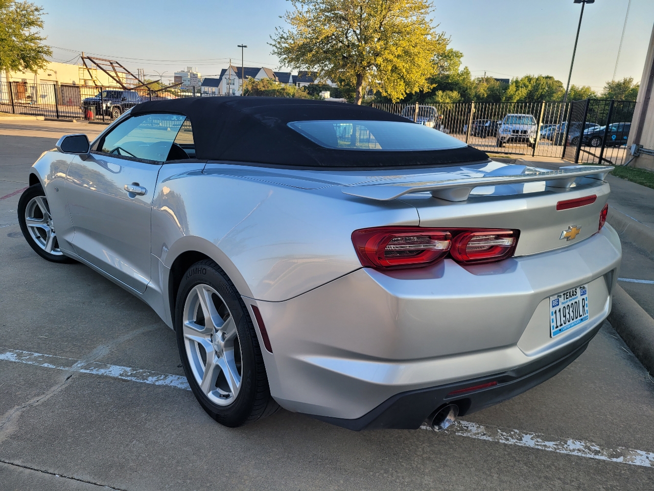 2019 Chevrolet Camaro 1LT photo 3