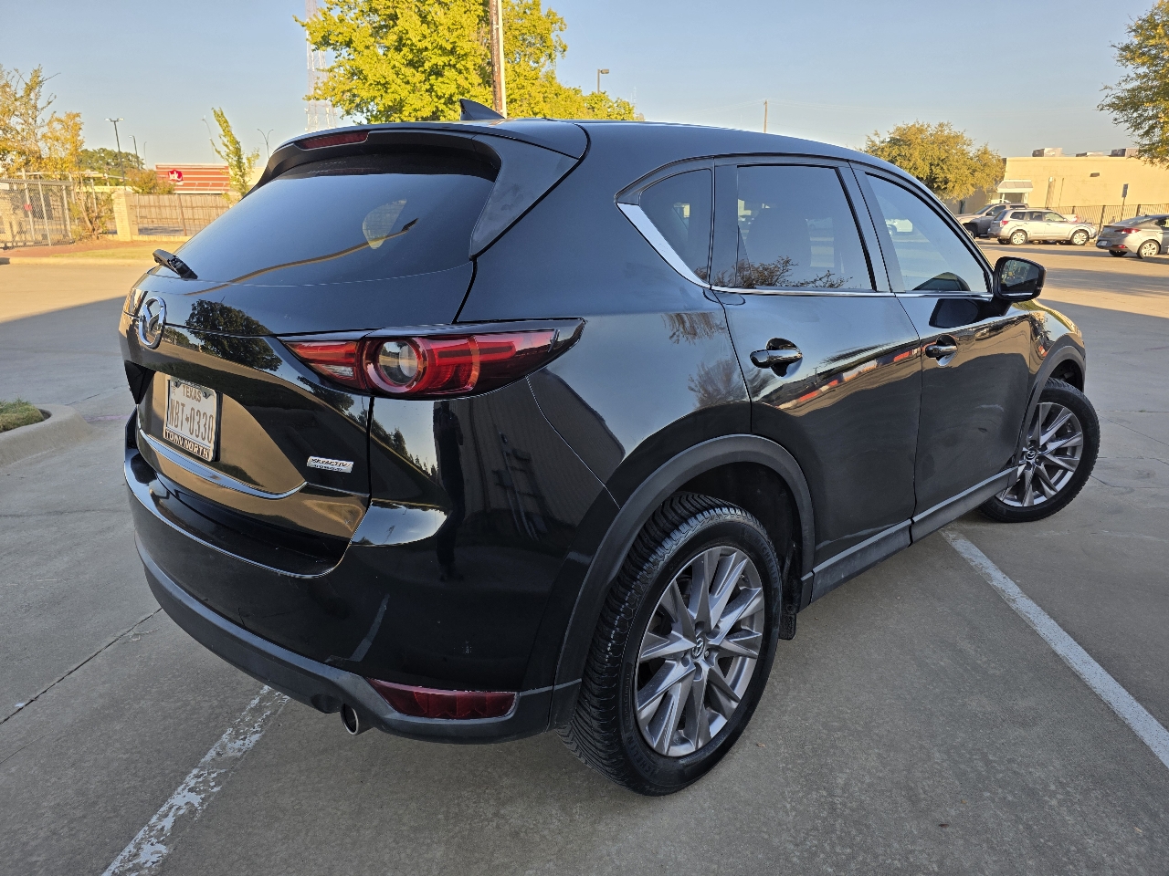 2019 Mazda CX-5 Grand Touring photo 2