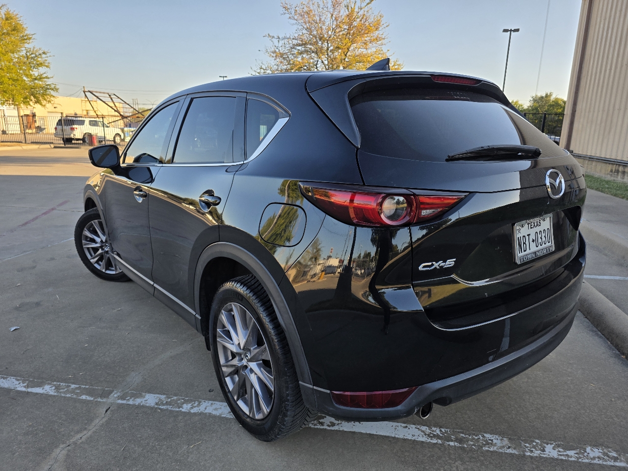 2019 Mazda CX-5 Grand Touring photo 3