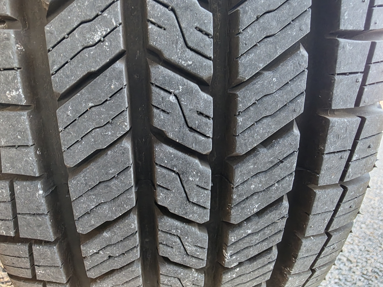 Ford Transit 350 Van Low Roof w/Sliding Pass. 148-in. WB 2023