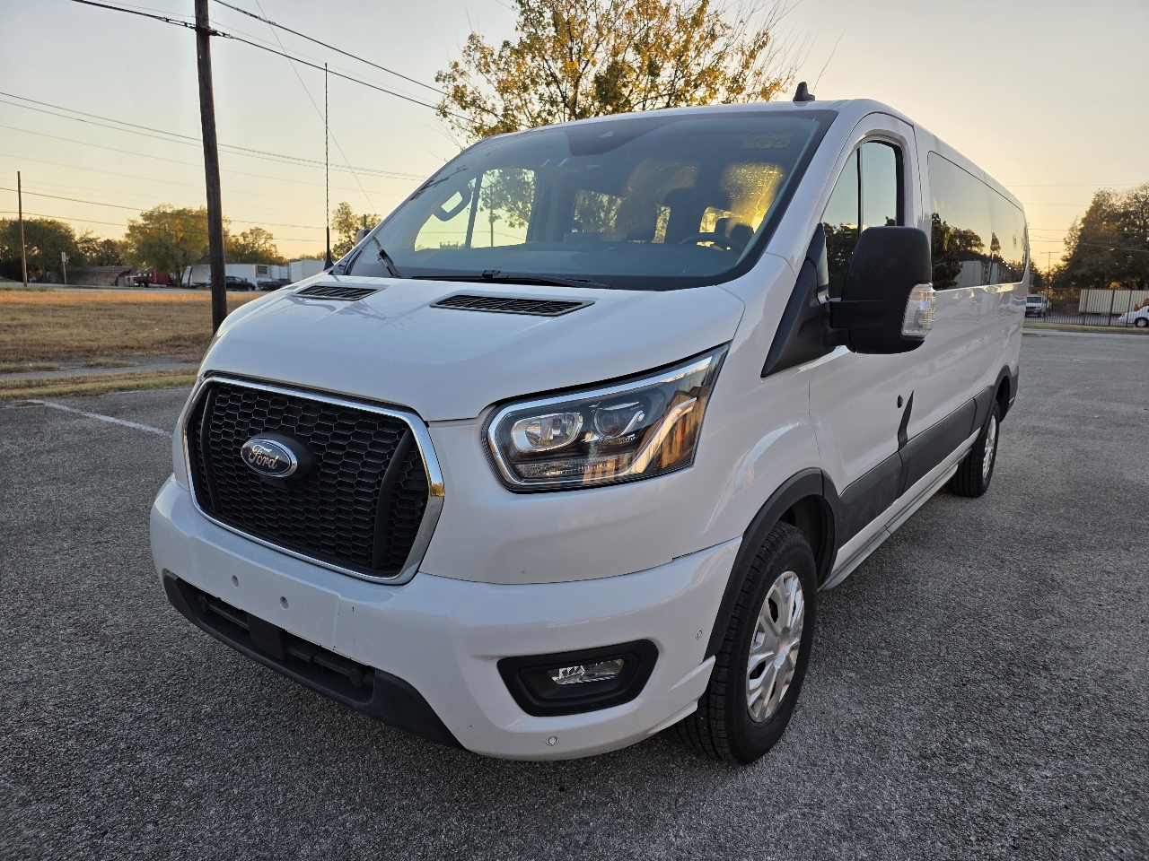 Ford Transit 350 Van Low Roof w/Sliding Pass. 148-in. WB 2023