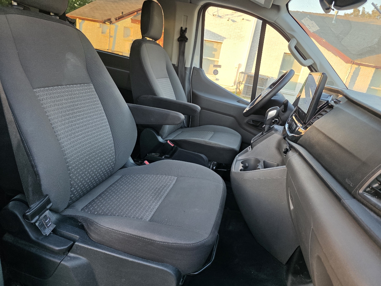 Ford Transit 350 Van Low Roof w/Sliding Pass. 148-in. WB 2023