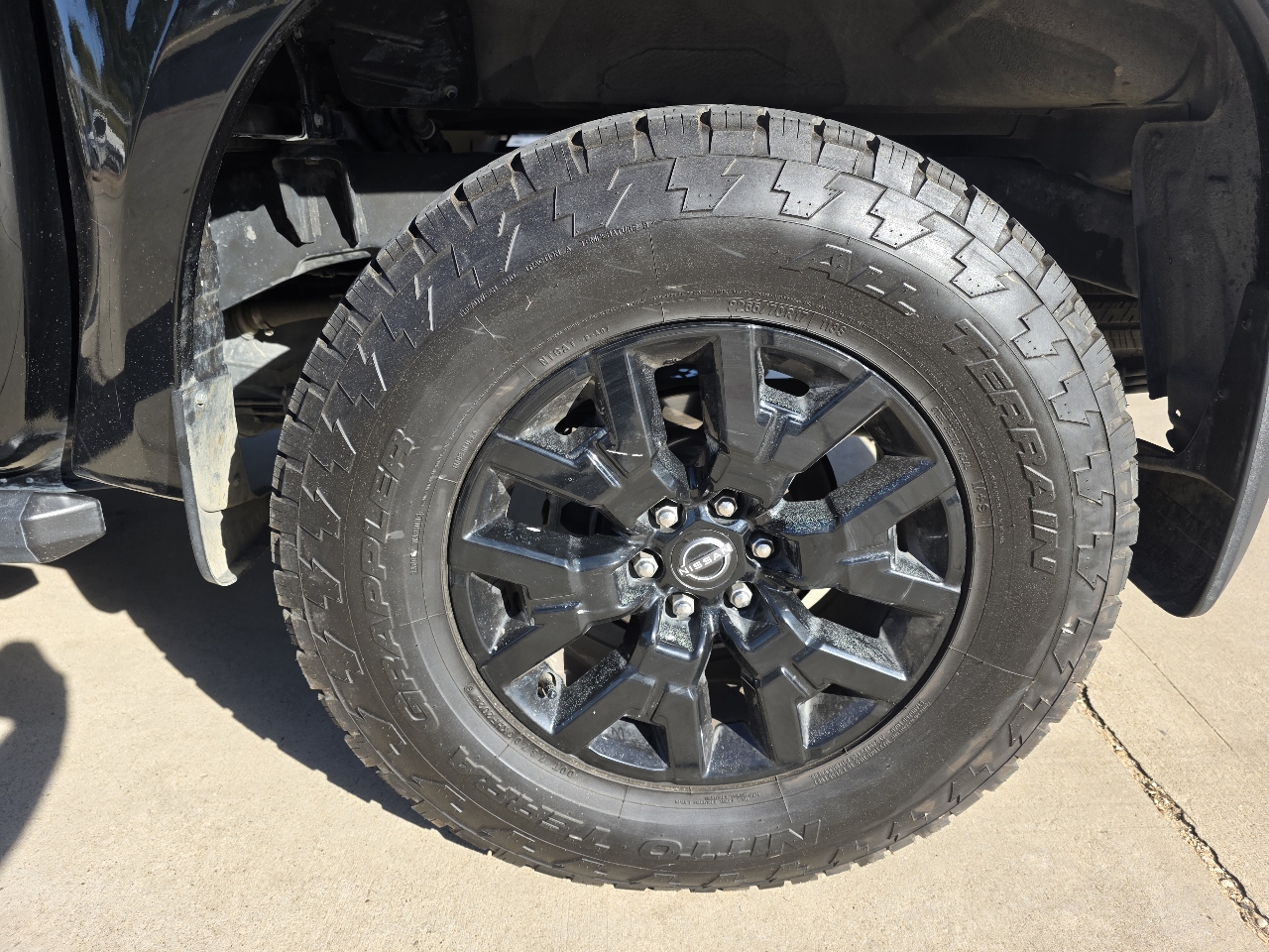 Nissan Frontier SV Crew Cab 4WD 2023 Nissan Frontier SV Crew Cab 4WD 2023