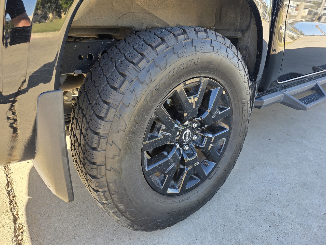 Nissan Frontier SV Crew Cab 4WD 2023 Nissan Frontier SV Crew Cab 4WD 2023