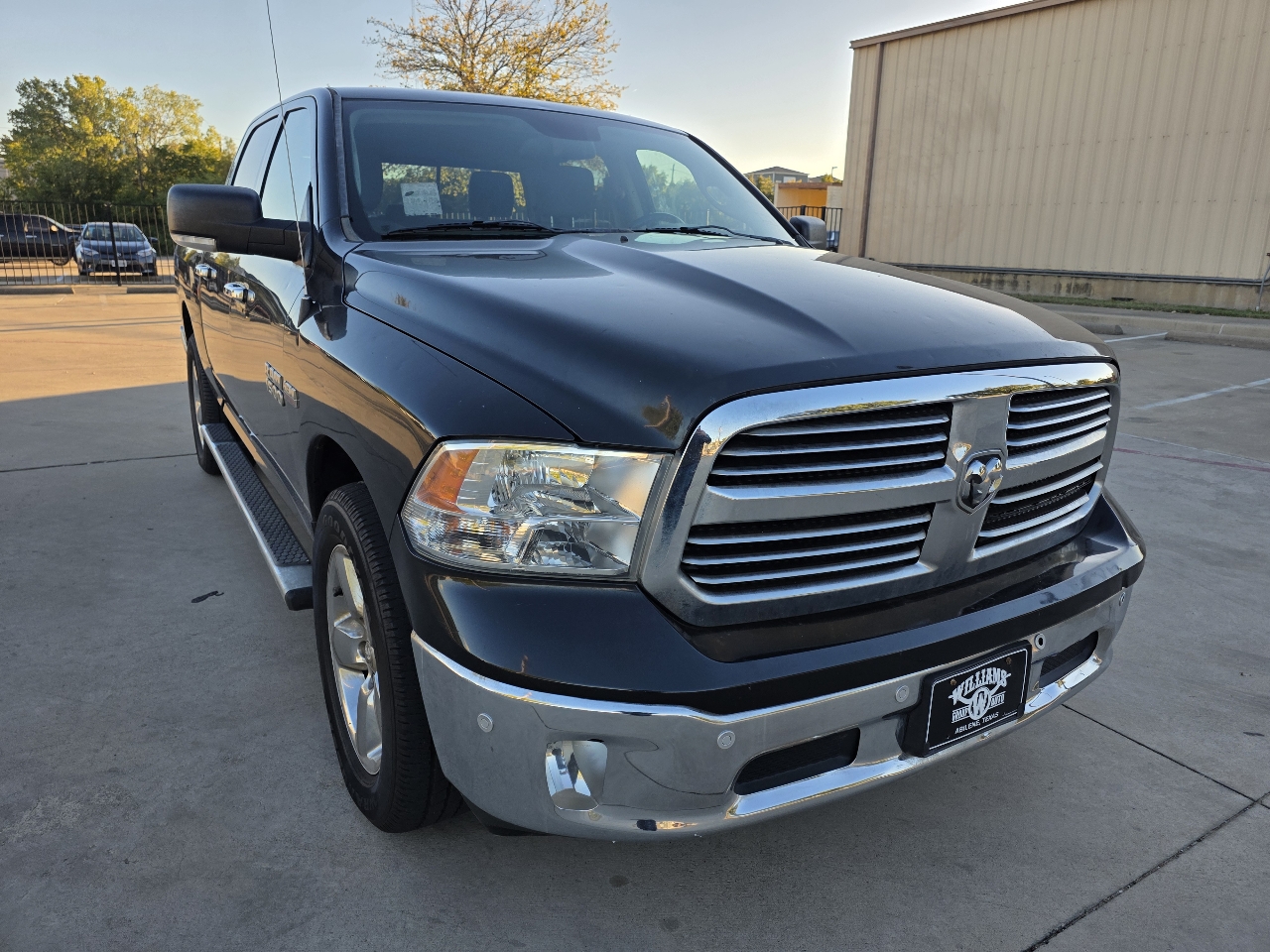 RAM 1500 4WD Crew Cab 140.5" Lone Star 2015 RAM 1500 4WD Crew Cab 140.5" Lone Star 2015