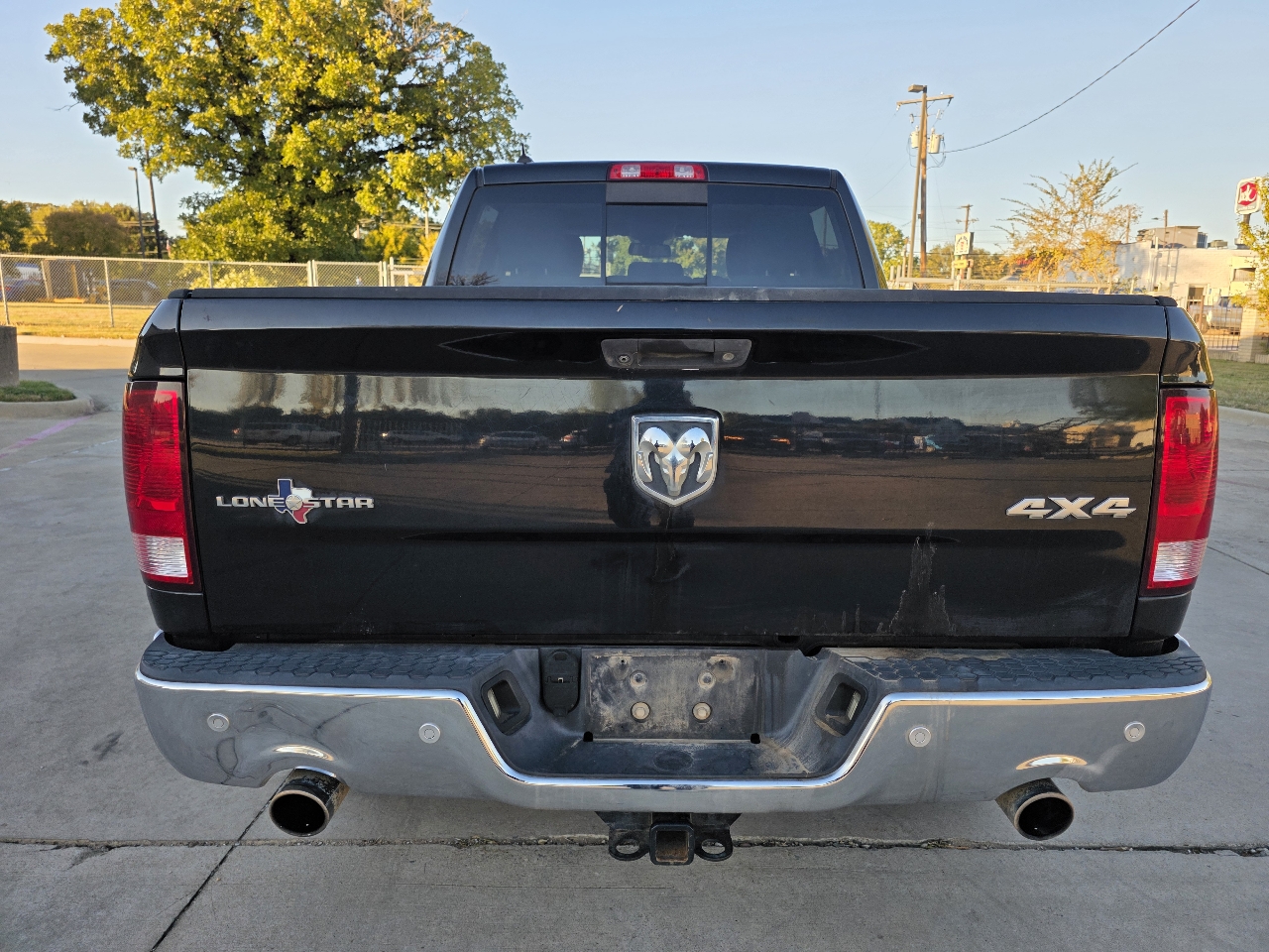 RAM 1500 4WD Crew Cab 140.5" Lone Star 2015 RAM 1500 4WD Crew Cab 140.5" Lone Star 2015