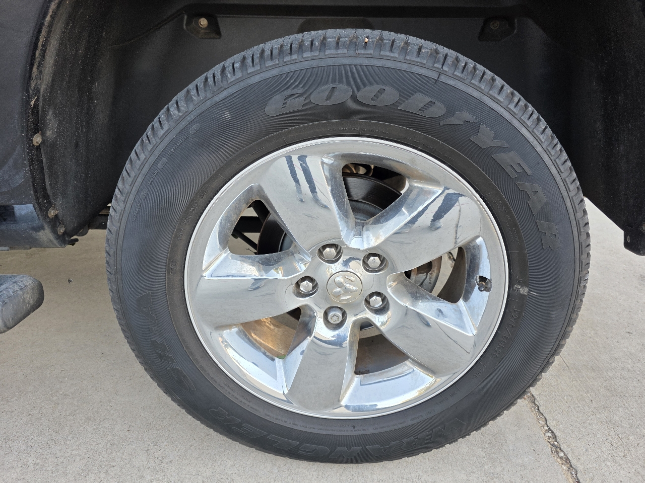 RAM 1500 4WD Crew Cab 140.5" Lone Star 2015 RAM 1500 4WD Crew Cab 140.5" Lone Star 2015