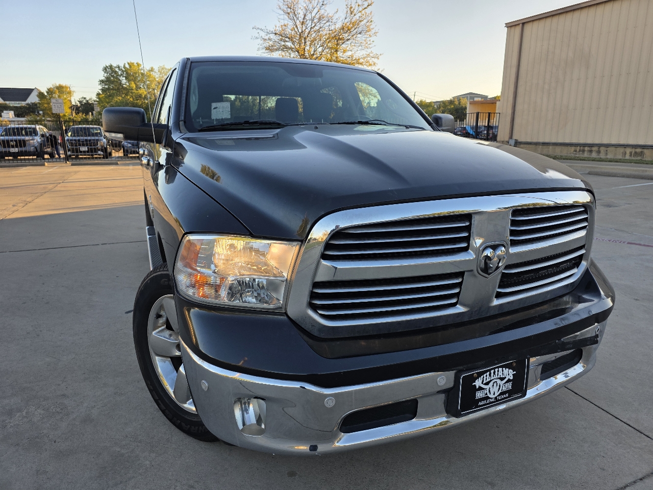 RAM 1500 4WD Crew Cab 140.5" Lone Star 2015 RAM 1500 4WD Crew Cab 140.5" Lone Star 2015