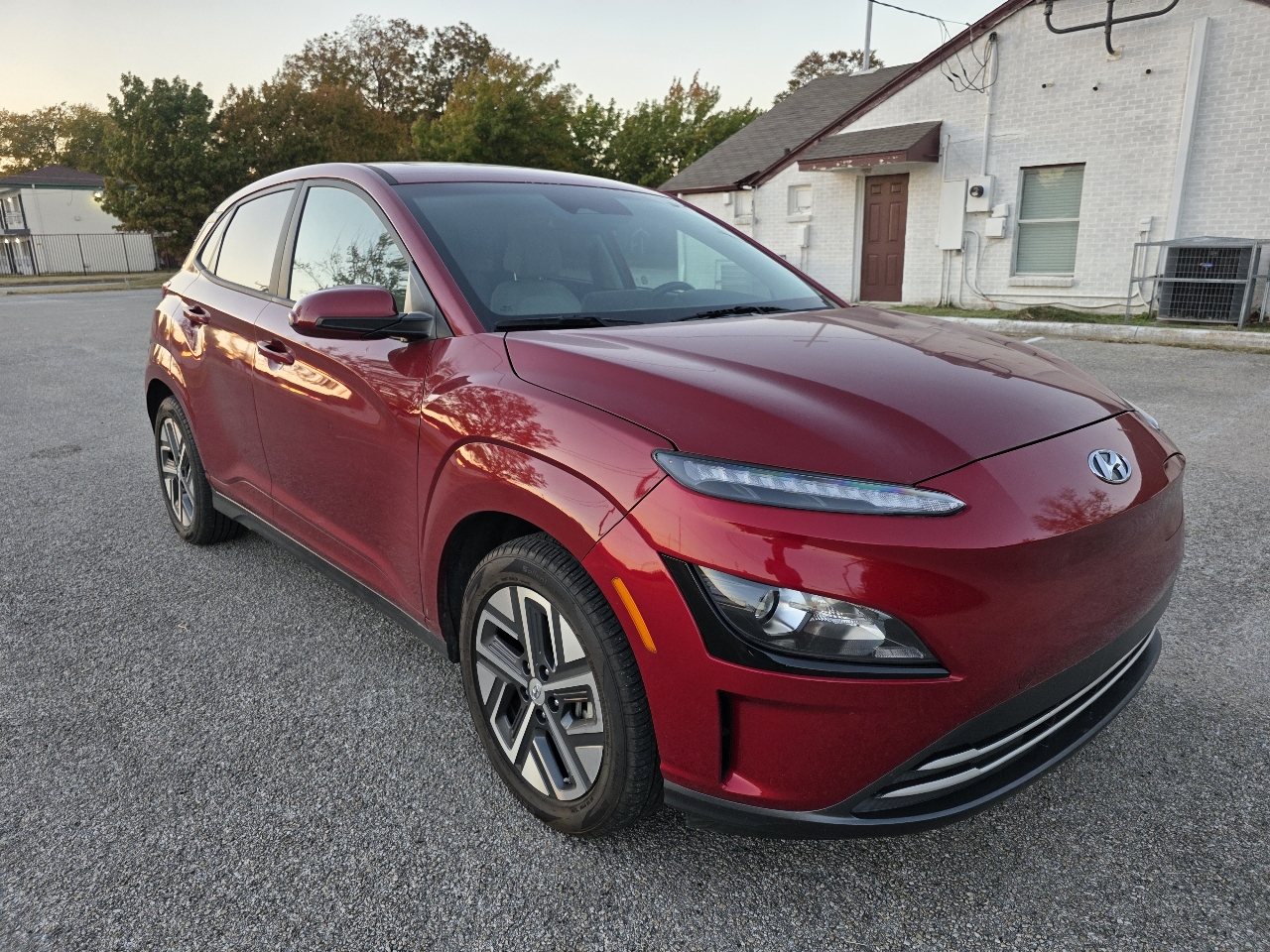 2023 Hyundai Kona SEL photo 4
