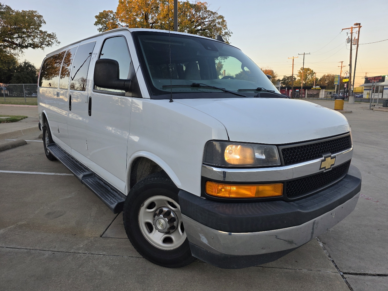 2020 Chevrolet Express LT 3500 photo 3