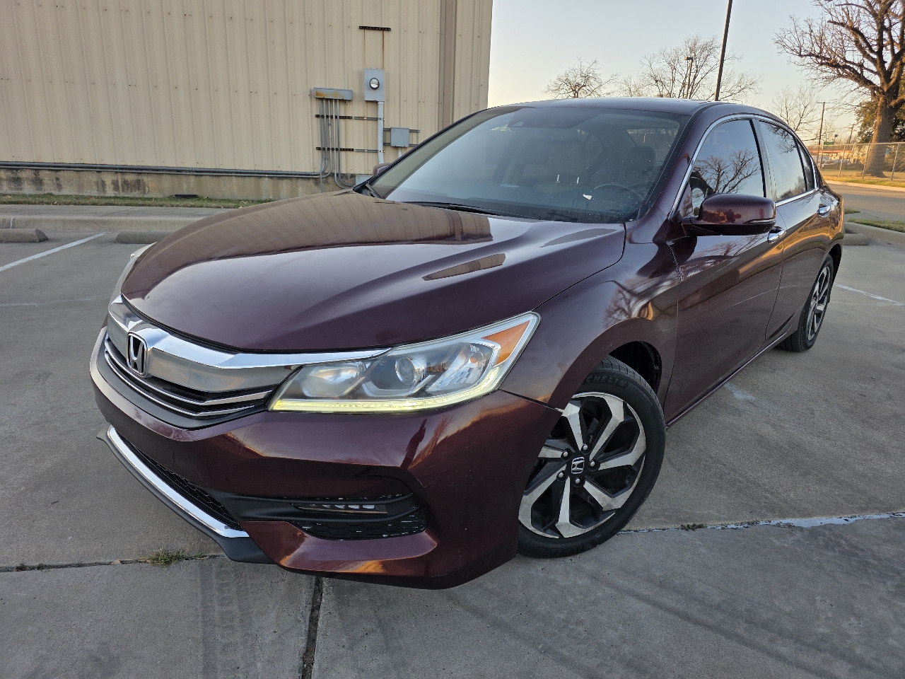 2017 Honda Accord EX-L Sedan CVT w/ Honda Sensing