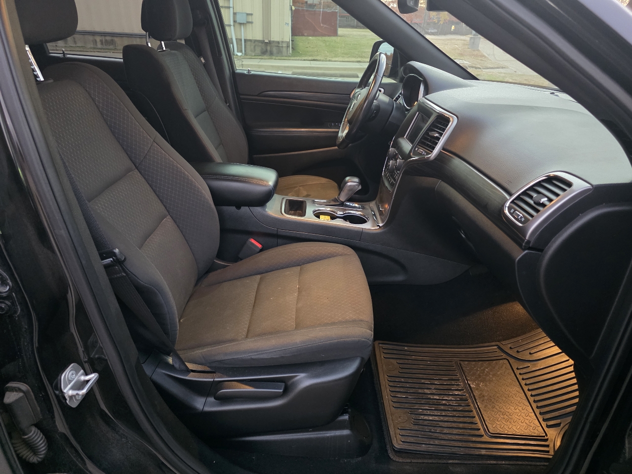 Jeep Grand Cherokee Laredo 2WD 2019