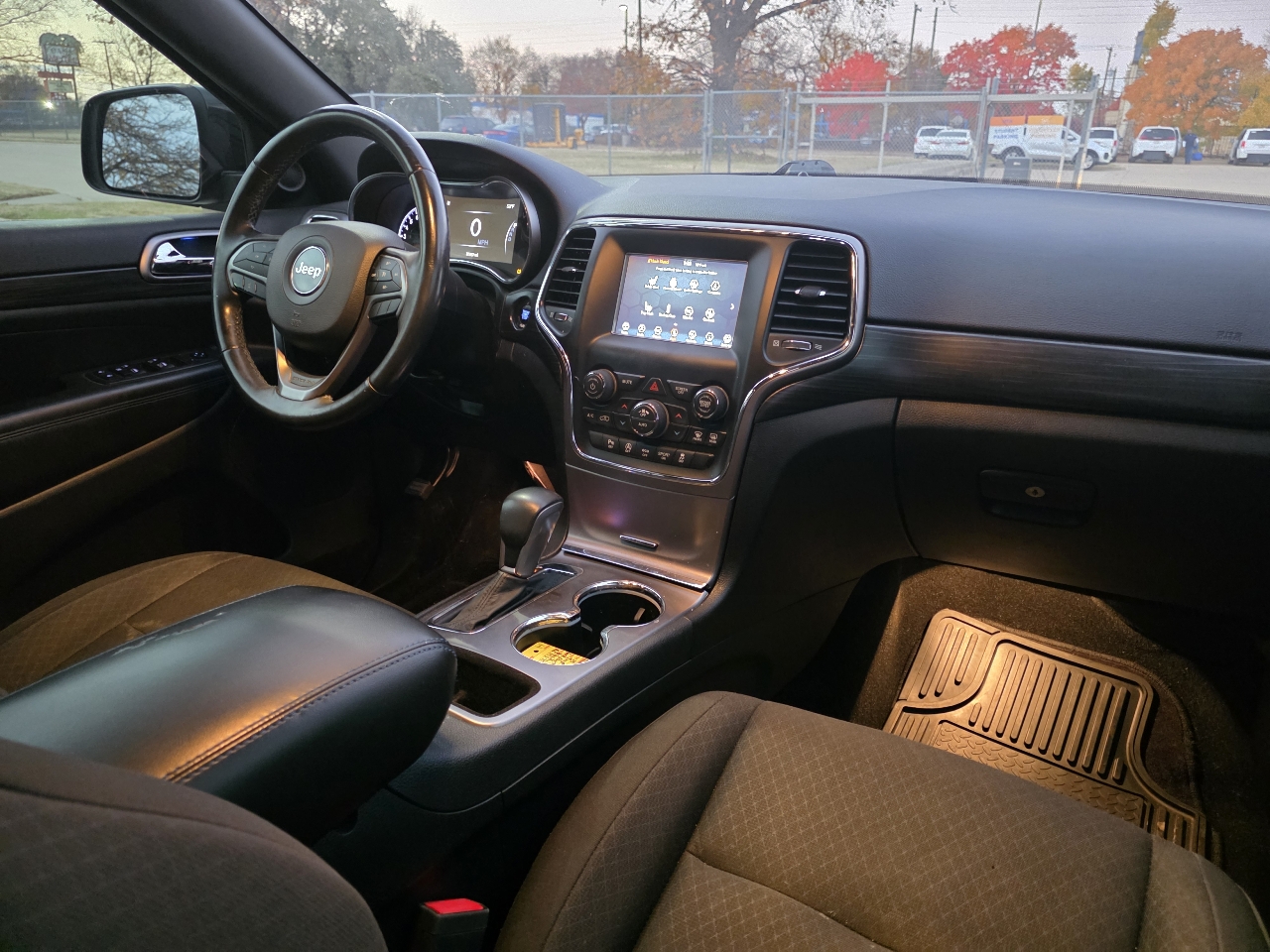 Jeep Grand Cherokee Laredo 2WD 2019